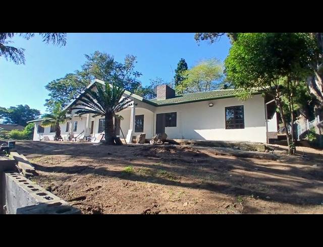 2 BEDROOM PROPERTY TO RENT IN YELLOWWOOD PARK
